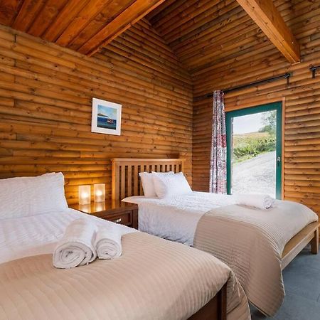 Heather Lodge With Sea And Mountain Views 리나운 외부 사진