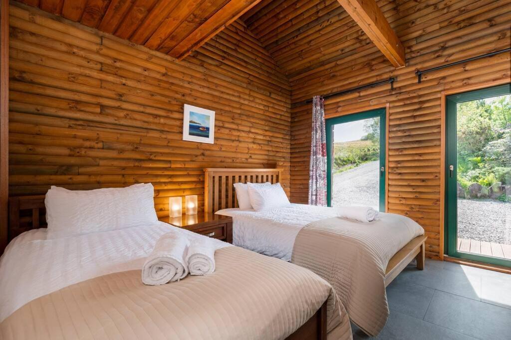 Heather Lodge With Sea And Mountain Views 리나운 외부 사진