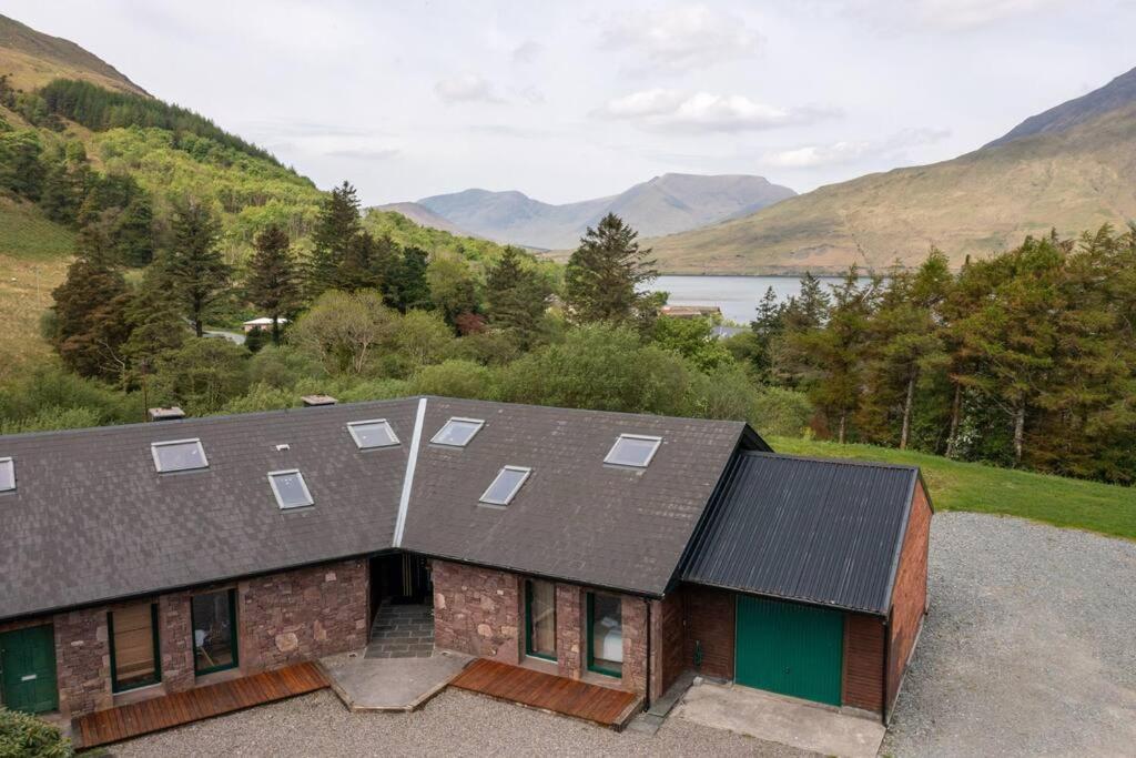Heather Lodge With Sea And Mountain Views 리나운 외부 사진